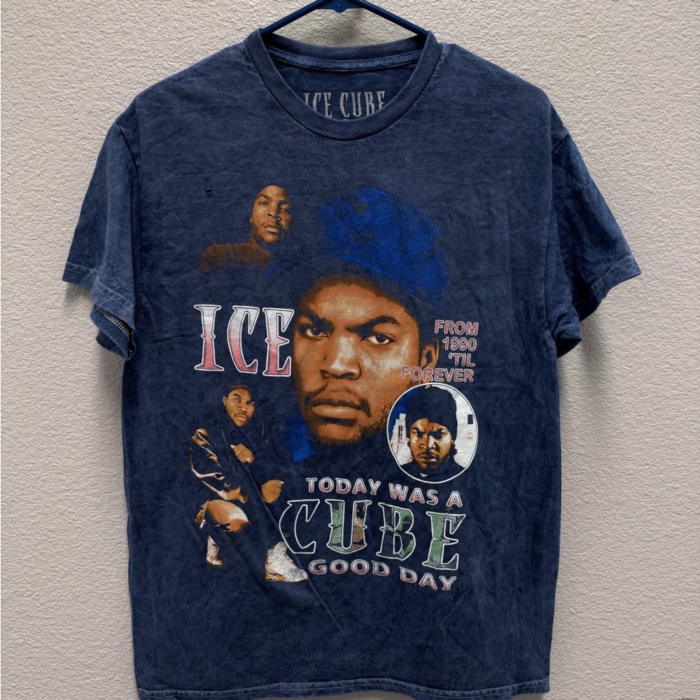 Graphic Tee Ice Cube - Women’s Medium
